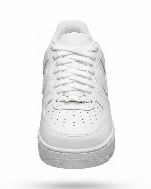 Nike Air Force 1 - ℂ𝕃𝔸𝕊𝕊𝕀ℂ 𝕎ℍ𝕀𝕋𝔼