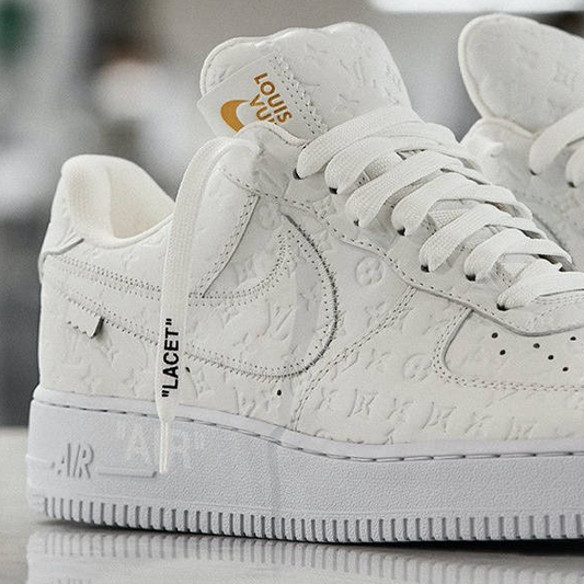 𝔸𝕚𝕣 𝔽𝕠𝕣𝕔𝕖 × 𝕃𝕠𝕦𝕚𝕤 𝕍𝕦𝕚𝕥𝕥𝕠𝕟 – « White » Édition Limitée